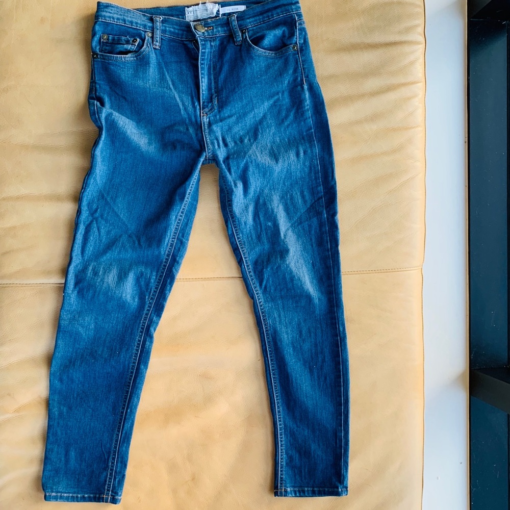 Free People high rise cropped skinny jeans SZ 28